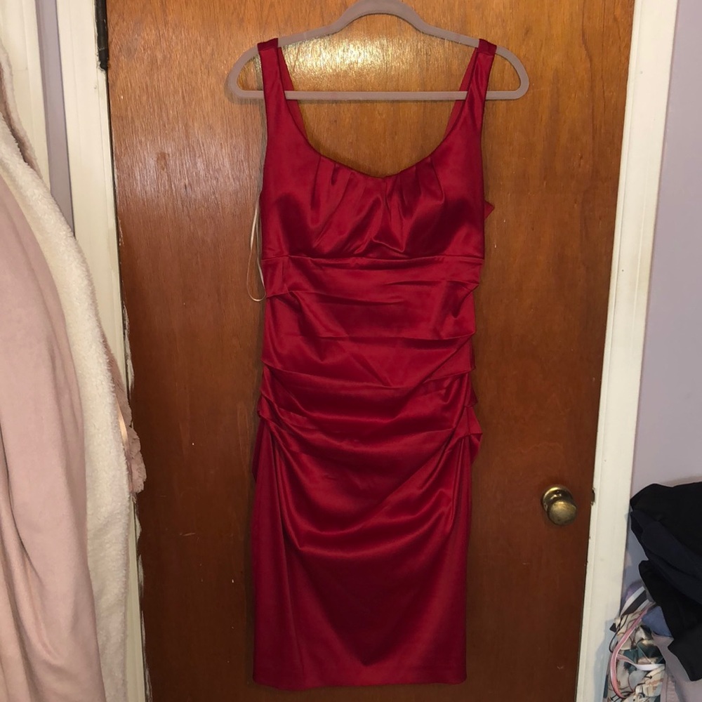 Gorgeous red midi dress